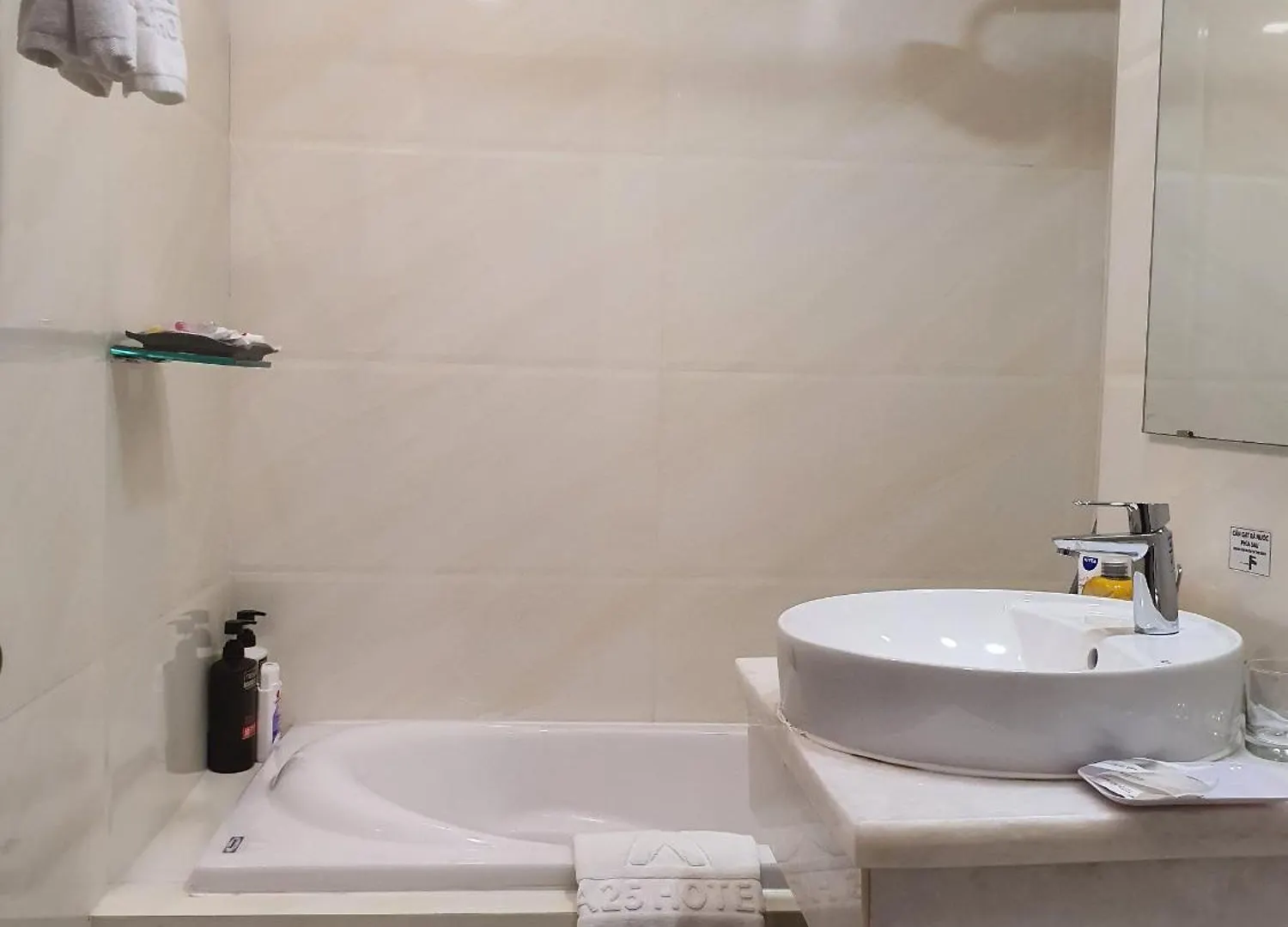 A25 Hotel - 29 Le Thi Hong Gam Ho Chi Minh City