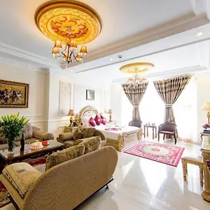 ** Hotel Louis Vietnam