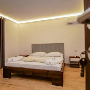  Frühstückspension Fatos Qama Albanien